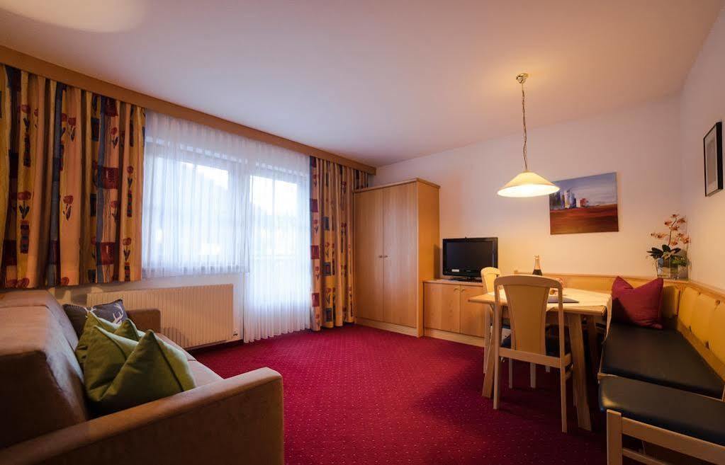 Alberts Bellevue Appartements Nauders Exteriér fotografie
